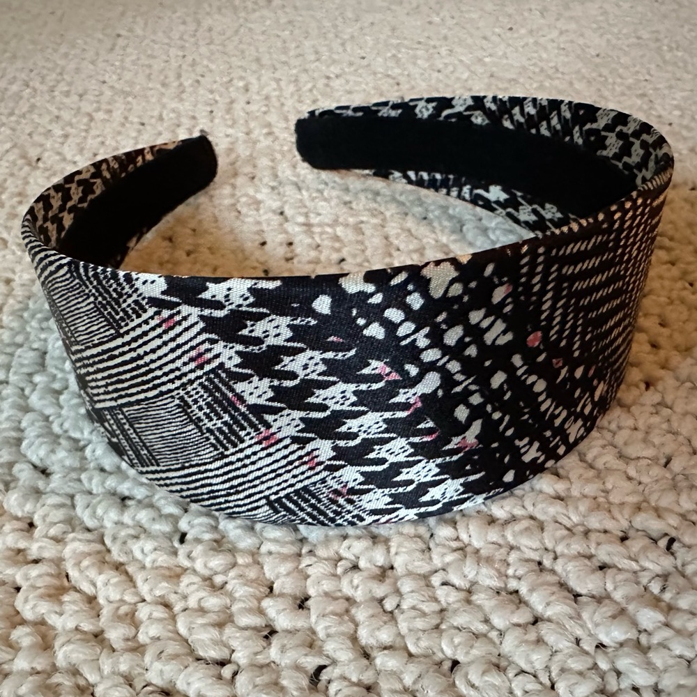 Black, white and pink print headband